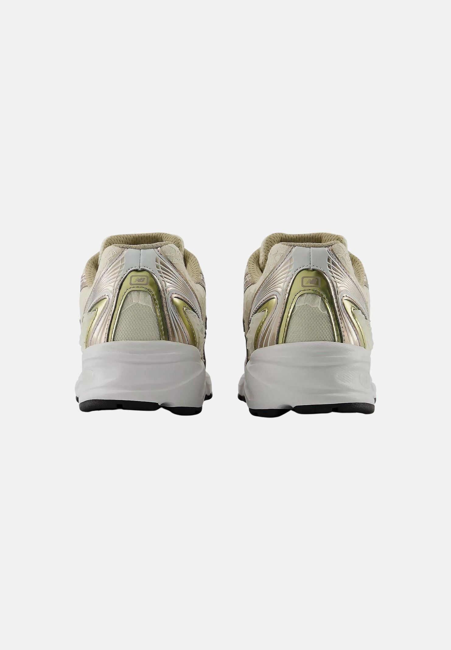NEW BALANCE Sneakers 740 Sea Salt with Silver Metallic, beige chiaro e argento, da uomo e donna U7407DS . NEW BALANCE 