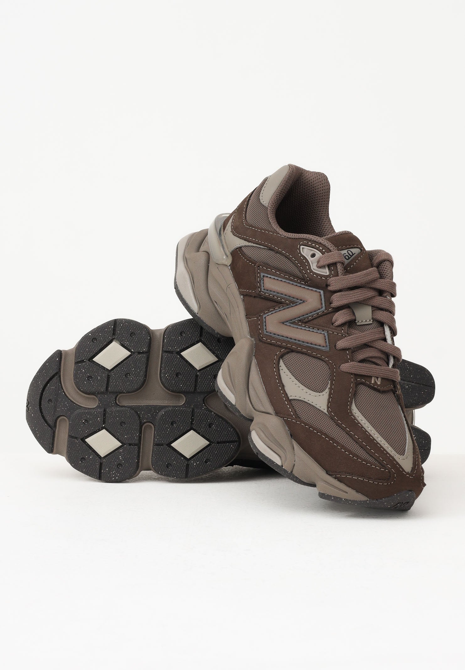 NEW BALANCE Sneakers 9060 marroni da uomo U9060493 . NEW BALANCE 