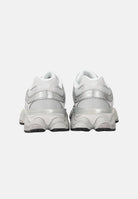 NEW BALANCE Sneakers 9060 argento da uomo U90606MU . NEW BALANCE 