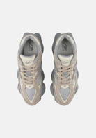 NEW BALANCE Sneakers 9060 beige, tortora-grigio per uomo e donna U90608DB . NEW BALANCE 