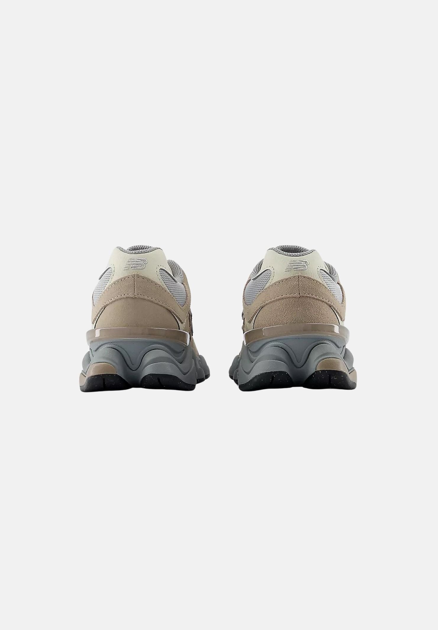 NEW BALANCE Sneakers 9060 beige, tortora-grigio per uomo e donna U90608DB . NEW BALANCE 