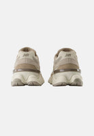 NEW BALANCE Sneakers 9060 marroni da uomo con logo laterale U9060ERC . NEW BALANCE 