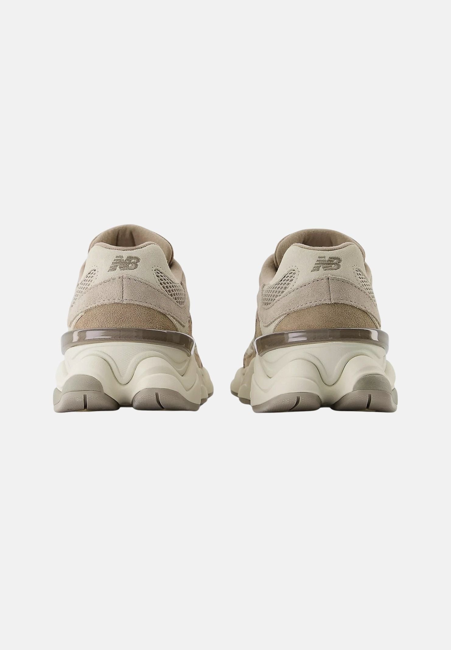NEW BALANCE Sneakers 9060 marroni da uomo con logo laterale U9060ERC . NEW BALANCE 