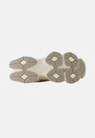 NEW BALANCE Sneakers 9060 marroni da uomo e donna  con logo laterale U9060ERC . NEW BALANCE 
