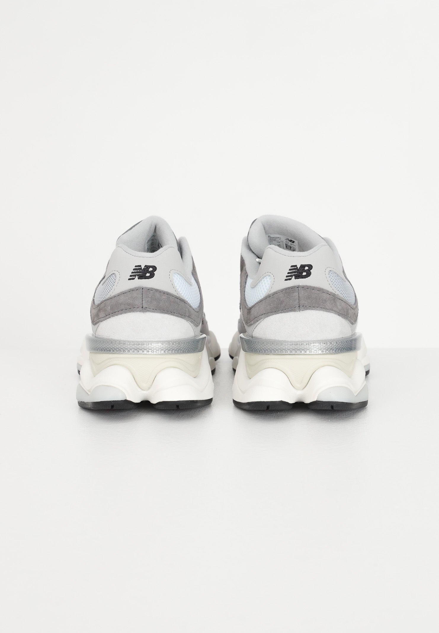 NEW BALANCE Sneakers 9060 grigie da uomo U9060GRY . NEW BALANCE 