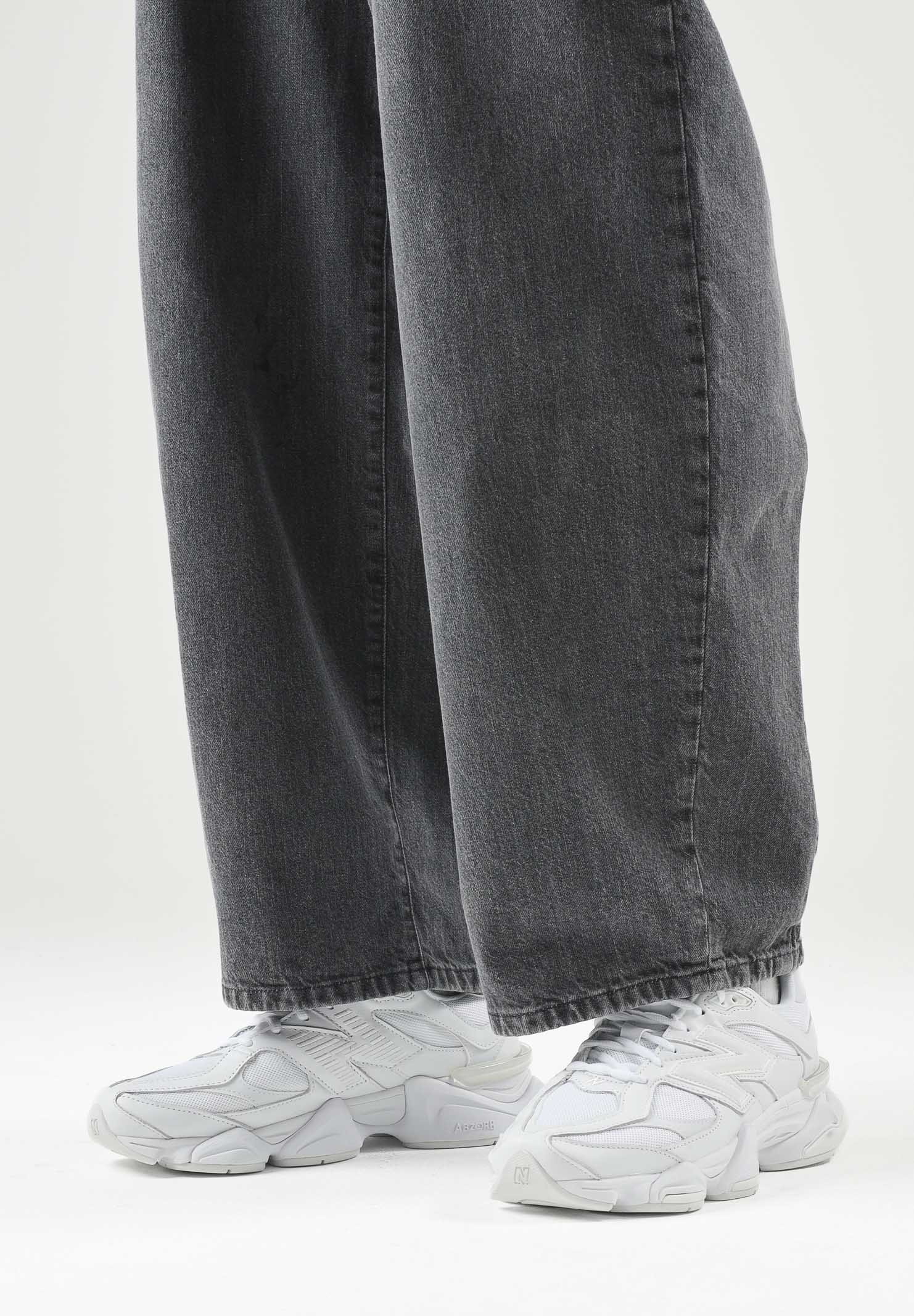 NEW BALANCE Sneakers 9060 bianche da uomo e donna U9060NRJ . NEW BALANCE 
