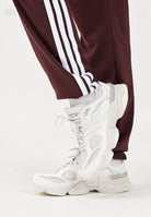 NEW BALANCE Sneakers 9060 bianche da uomo U9060NRJ . NEW BALANCE 