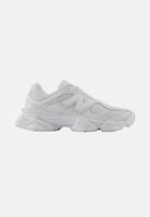 NEW BALANCE Sneakers 9060 bianche da uomo e donna U9060NRJ . NEW BALANCE 