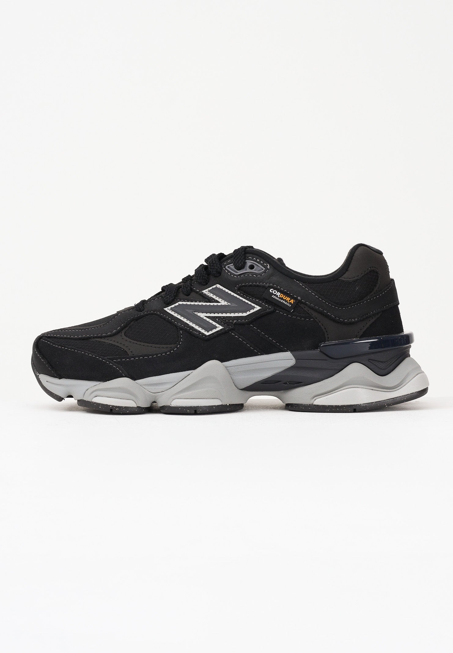 NEW BALANCE Sneakers 9060 nere da uomo e donna U9060ORA . NEW BALANCE 