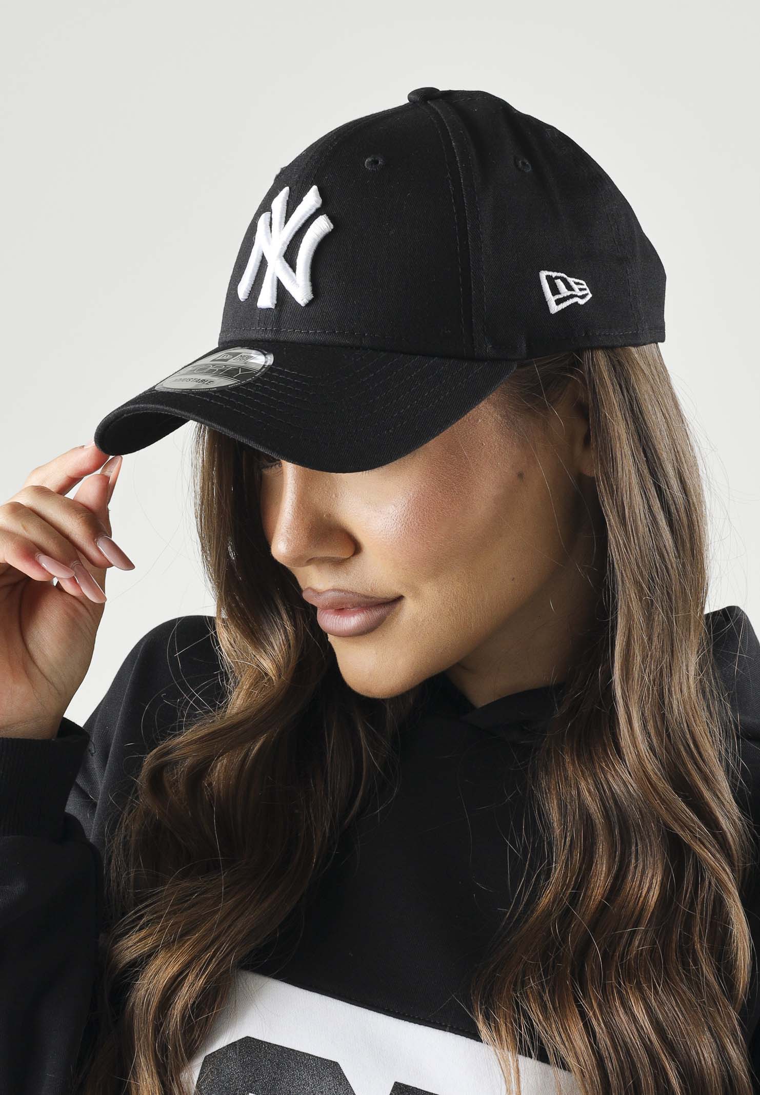 NEW ERA Cappello con visiera nero per uomo e donna con logo Yankees 10531941 . NEW ERA 