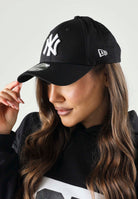 NEW ERA Cappello con visiera nero per uomo e donna con logo Yankees 10531941 . NEW ERA 