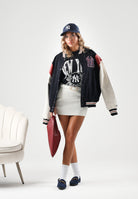 NEW ERA T-shirt manica corta NEW YORK YANKEES GRAPHIC navy, blu  per uomo e donna 60897425 . NEW ERA 