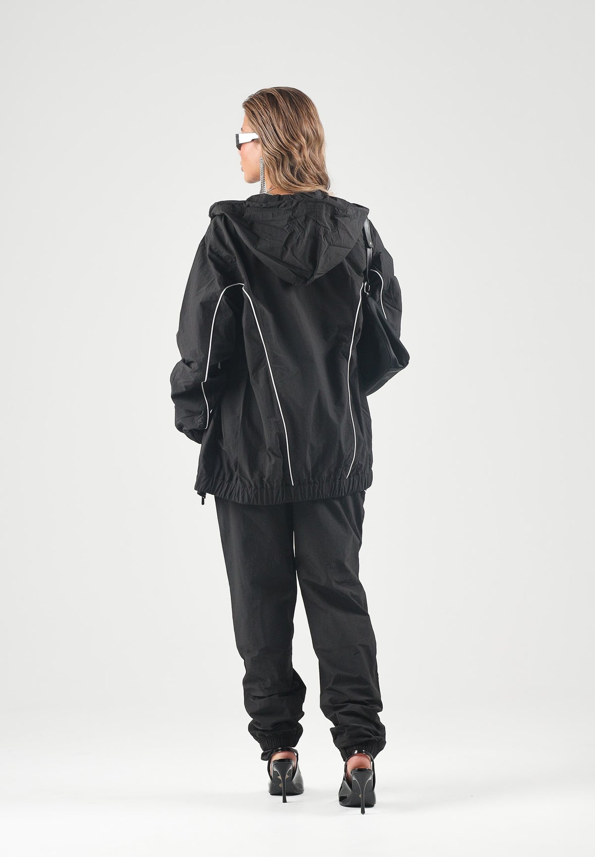 NEW ERA Pantaloni sportivi nero scuro per uomo e donna con mini logo laterale. 60897501 . NEW ERA 