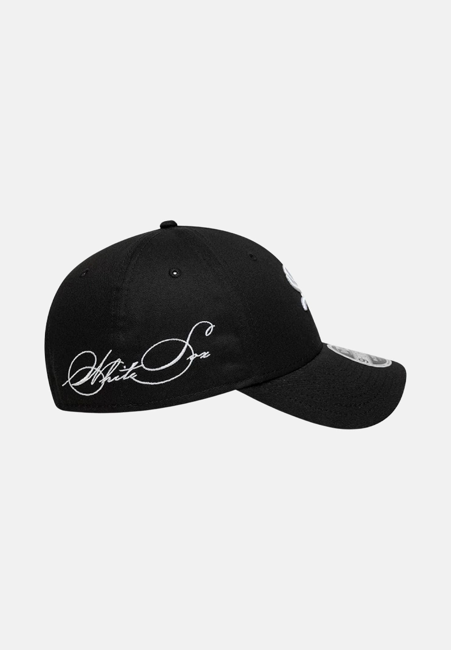 NEW ERA Cappello con visiera  9FORTY M-CROWN CHICAGO nero per uomo e donna 60915787 . NEW ERA 