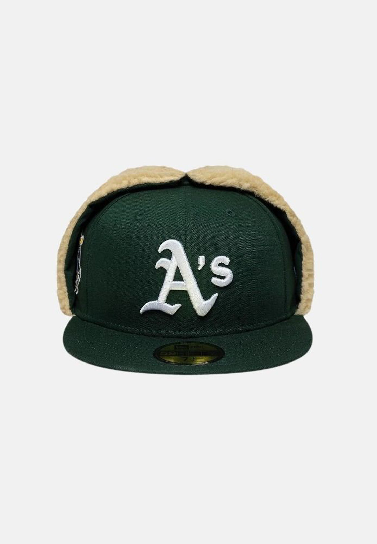 NEW ERA Cappello con visiera 59FIFTY MLB  verde scuro per uomo e donna con paraorecchie integrati in tessuto effetto sherpa. 60915898 . NEW ERA 