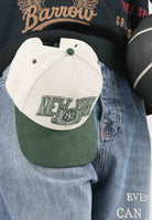 NEW ERA Cappello con visiera FORTY NY YANKEES COLLEGE  bicolore con maxi ricamo d'ispirazione varsity 60915996 . NEW ERA 