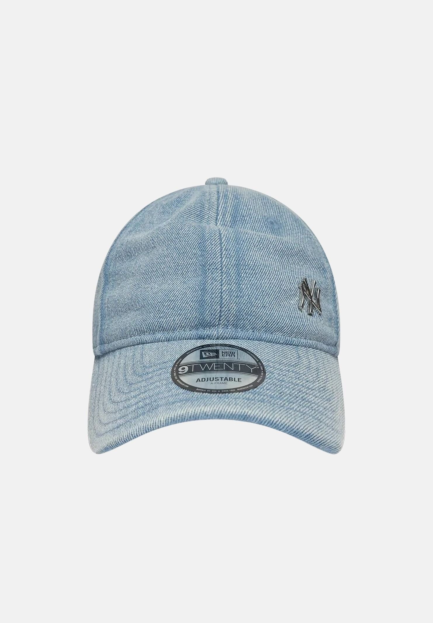 NEW ERA Cappellino 9TWENTY NEW YORK YANKEES azzurro denim per uomo e donna, effetto lavato, visiera curva e logo NY ricamato. 60960221 . NEW ERA 