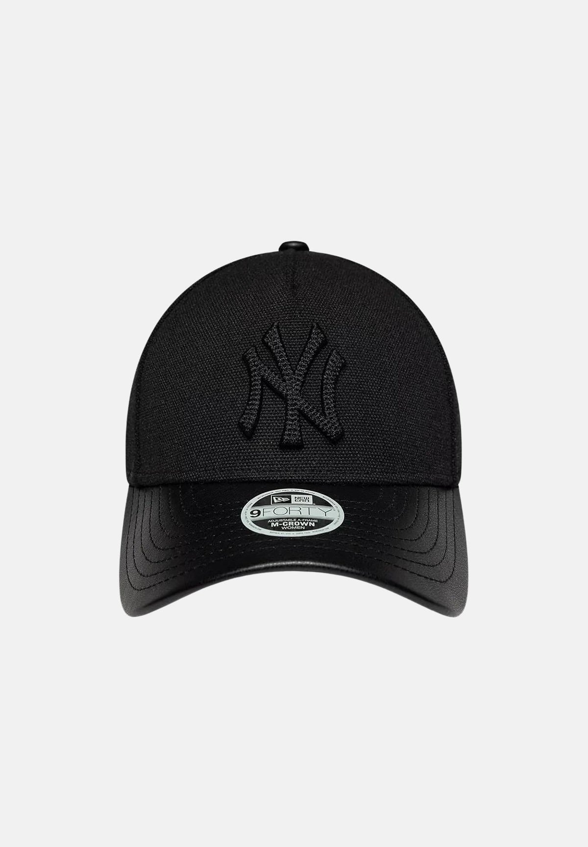 NEW ERA Cappello 9FORTY M-CROWN A-FRAME NEW YORK YANKEES Black nero da donna con logo NY tono su tono, visiera curva in PU e chiusura strapback. 60960301 . NEW ERA 
