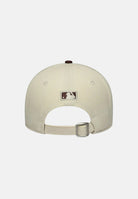NEW ERA Cappellino 9FORTY M-CROWN A-FRAME FABRIC MIX beige e marrone da donna, con visiera curva  e logo NY ricamato.<BR/> 60960303 . NEW ERA 