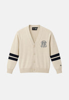 NEW ERA Cardigan MLB KNIT NEW YORK YANKEES beige chiaro per uomo e donna, con bottoni, righe nere sulle maniche e logo NY.<BR/> 60960430 . NEW ERA 