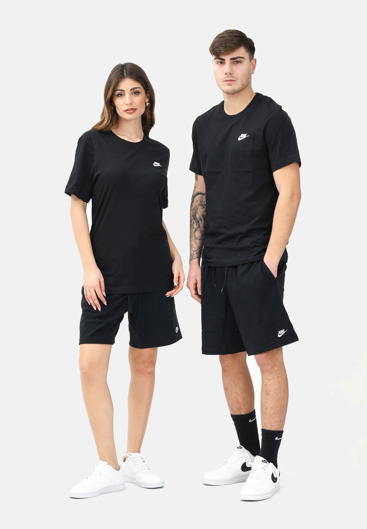 NIKE Shorts sportivo nero per uomo e donna con ricamo logo FQ4359 010 NIKE 