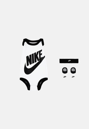 NIKE Set regalo FUTURA LOGO 3-PIECE BABY bianco da neonato LN0134 001 NIKE 