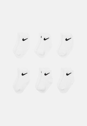 NIKE Calzini SWOOSH BABY  (6 PAIRS), bianco da neonato con logo iconico NN0641 001 NIKE 