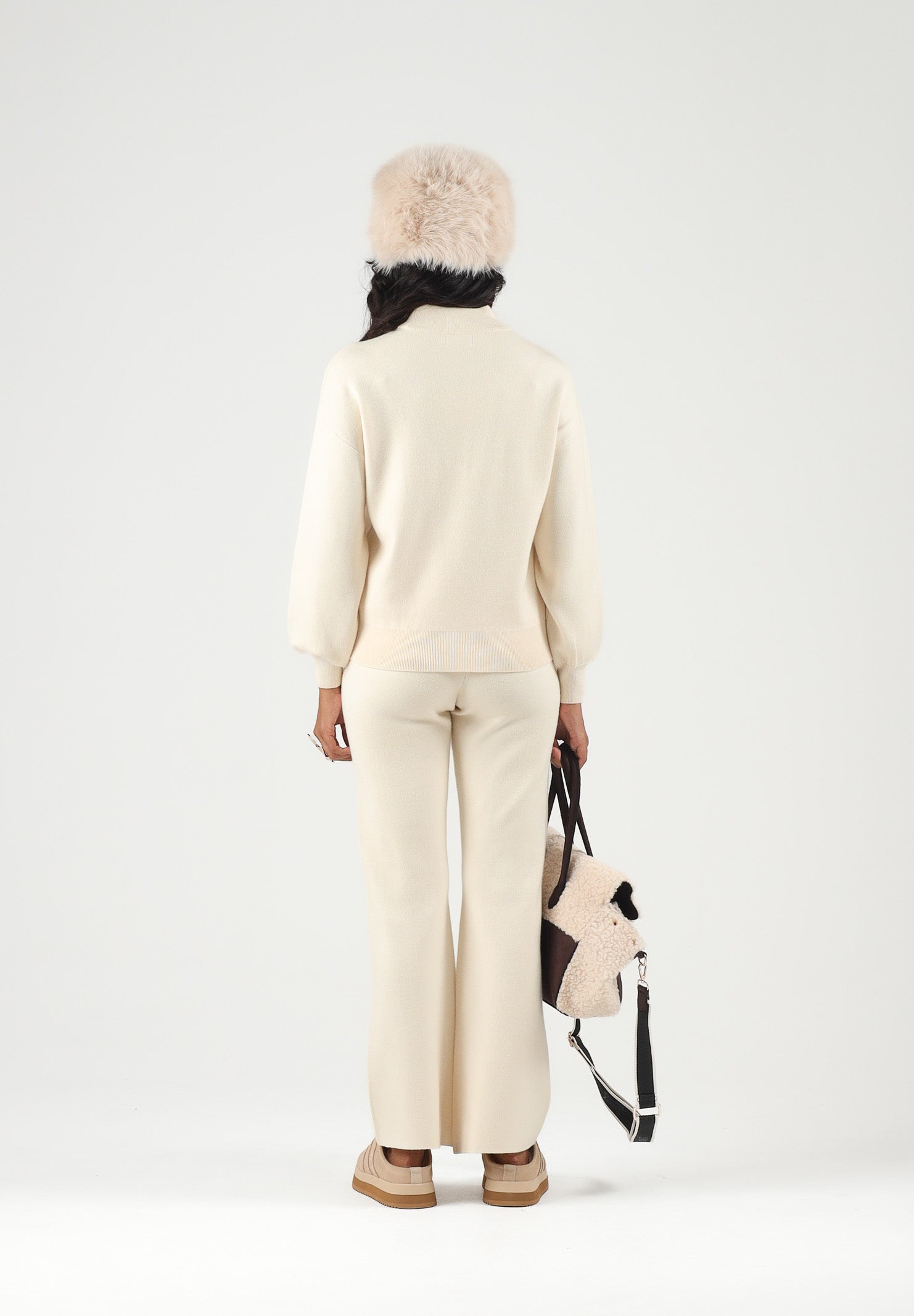 ONLY Maglia collo alto ONLENYA Birch bianco avorio da donna, in morbida maglia, con maniche lunghe, spalle scese, polsini e fondo rifiniti a costine. 15302262 BI ONLY 