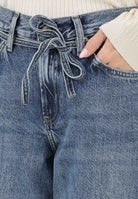 ONLY Jeans in denim blu medio da donna dal lavaggio leggermente vissuto 15325796 MEBL ONLY 