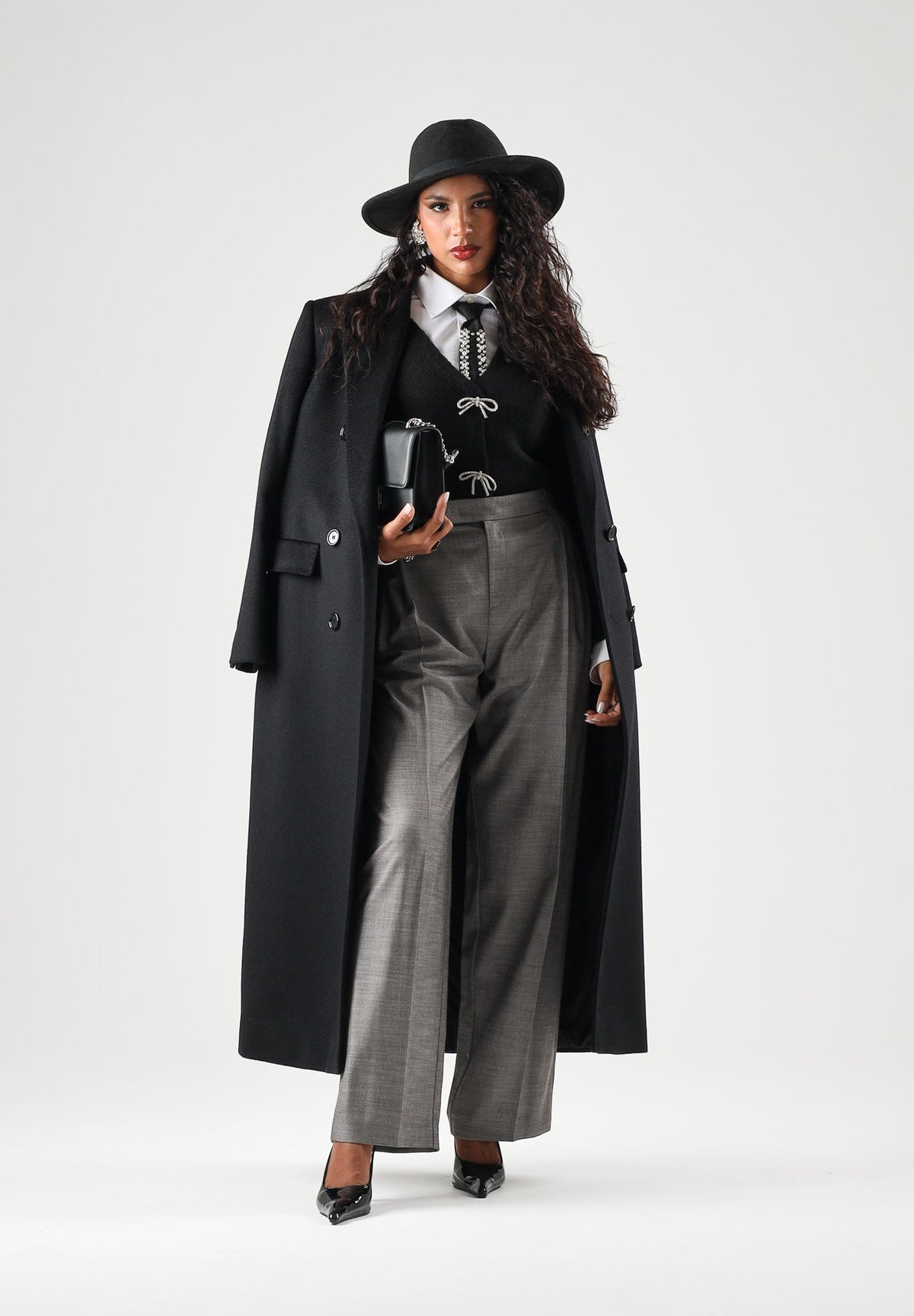 ONLY  Cardigan nero per donna con dettagli fiocchetti decorativi. 15343634 BL ONLY 