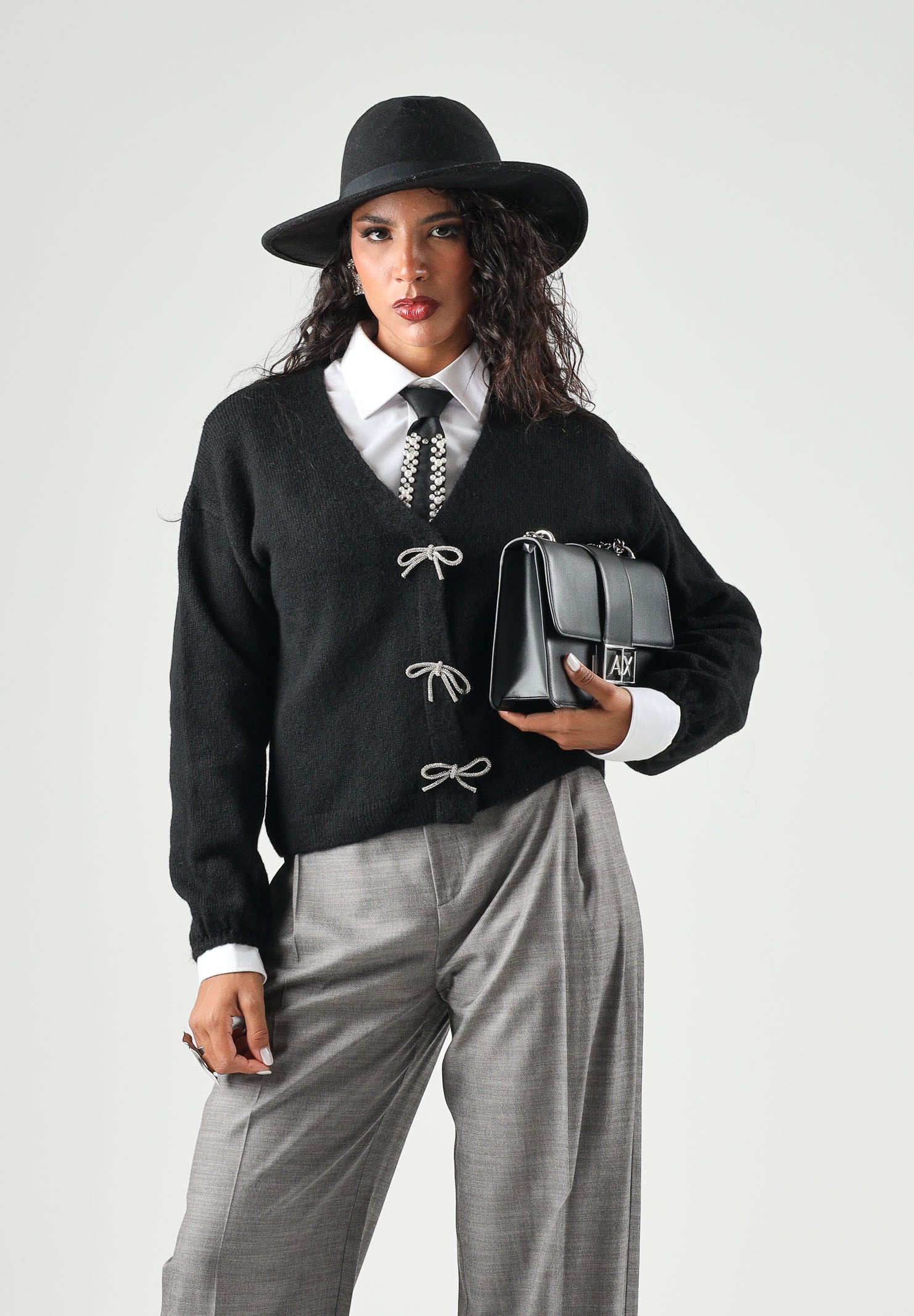 ONLY  Cardigan nero per donna con dettagli fiocchetti decorativi. 15343634 BL ONLY 