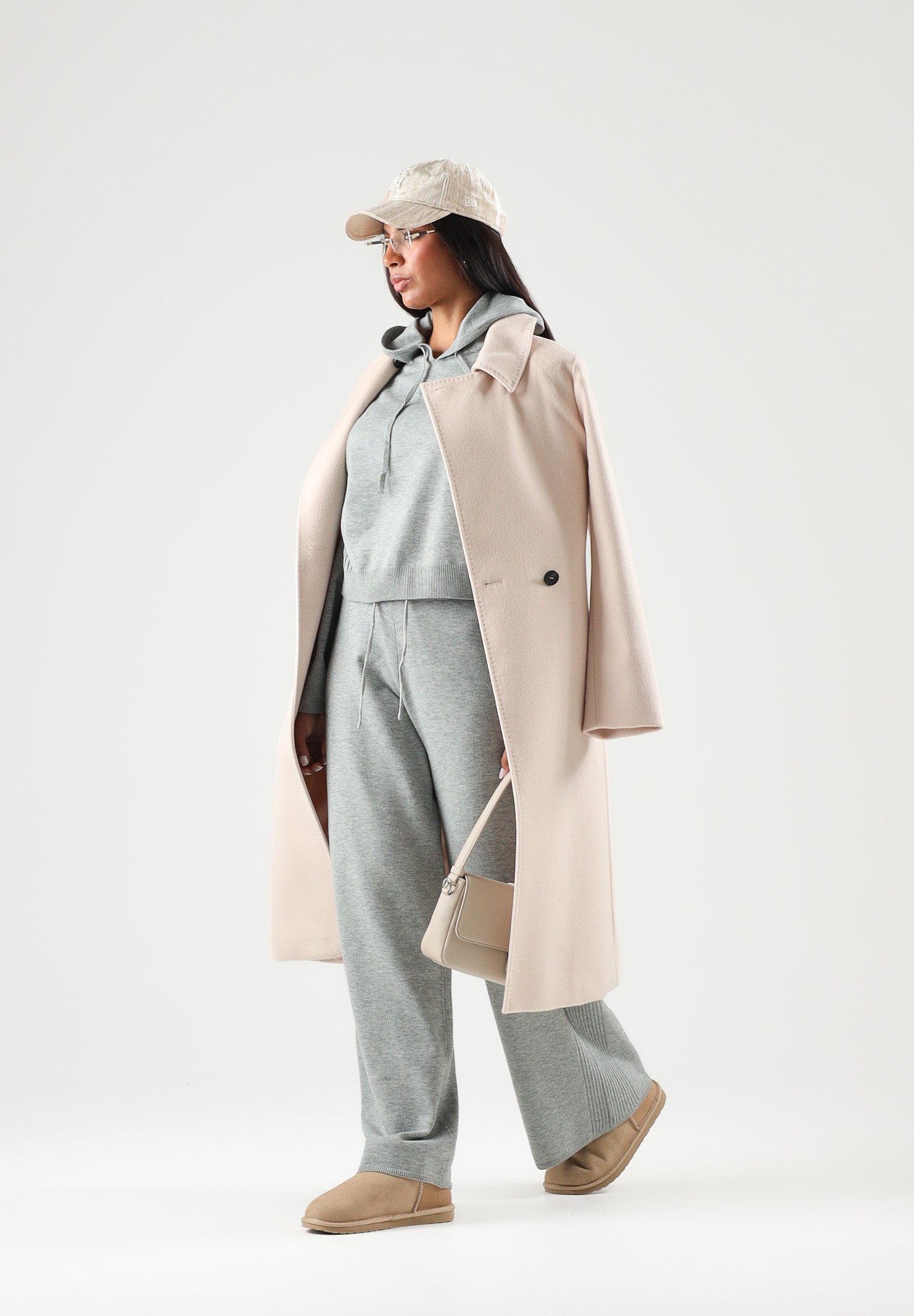 ONLY Pantaloni GIGI grigio-melange per donna con coulisse regolabile in vita e gamba dritta larga 15374936 MEGR ONLY 