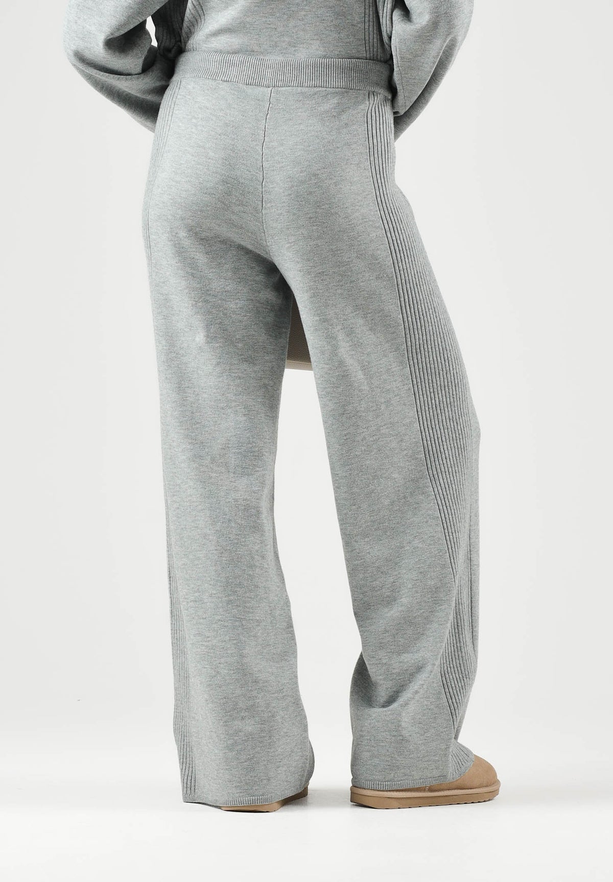 ONLY Pantalone GIGI grigio-melange per donna con coulisse regolabile in vita e gamba dritta larga 15374936 MEGR ONLY 