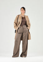 ONLY Maglia ONLVIENNA Bracken, marrone scuro, da donna con spacchi laterali 15378046 BR ONLY 