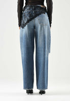 ONLY Jeans ONLBELLE blu denim medio da donna con inserto in pizzo asimmetrico e strappi decorativi 15381848 MEBL ONLY 