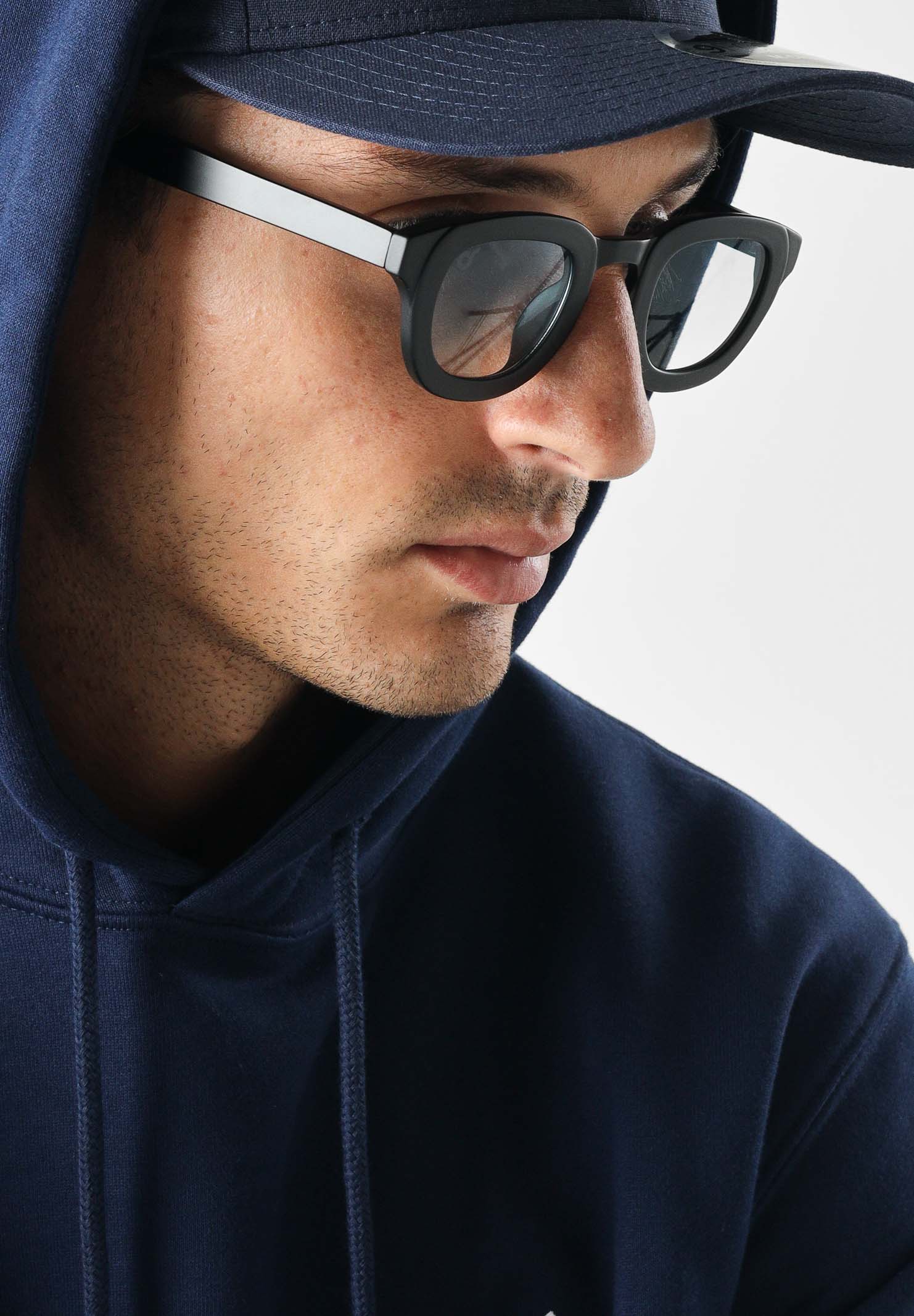 OS SUNGLASSES Occhiali da sole NASSAU, blu, per uomo e donna. OS2043 C01 OS SUNGLASSES 