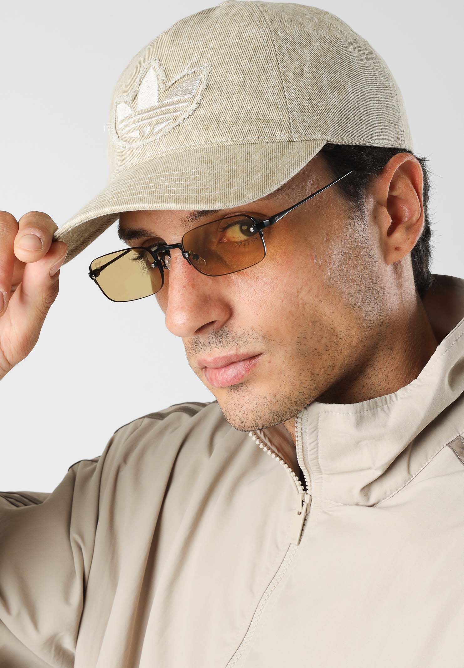 OS SUNGLASSES Occhiali da sole VOLOS, per uomo e donna con lenti geometriche gialle. OS2073 C03 OS SUNGLASSES 