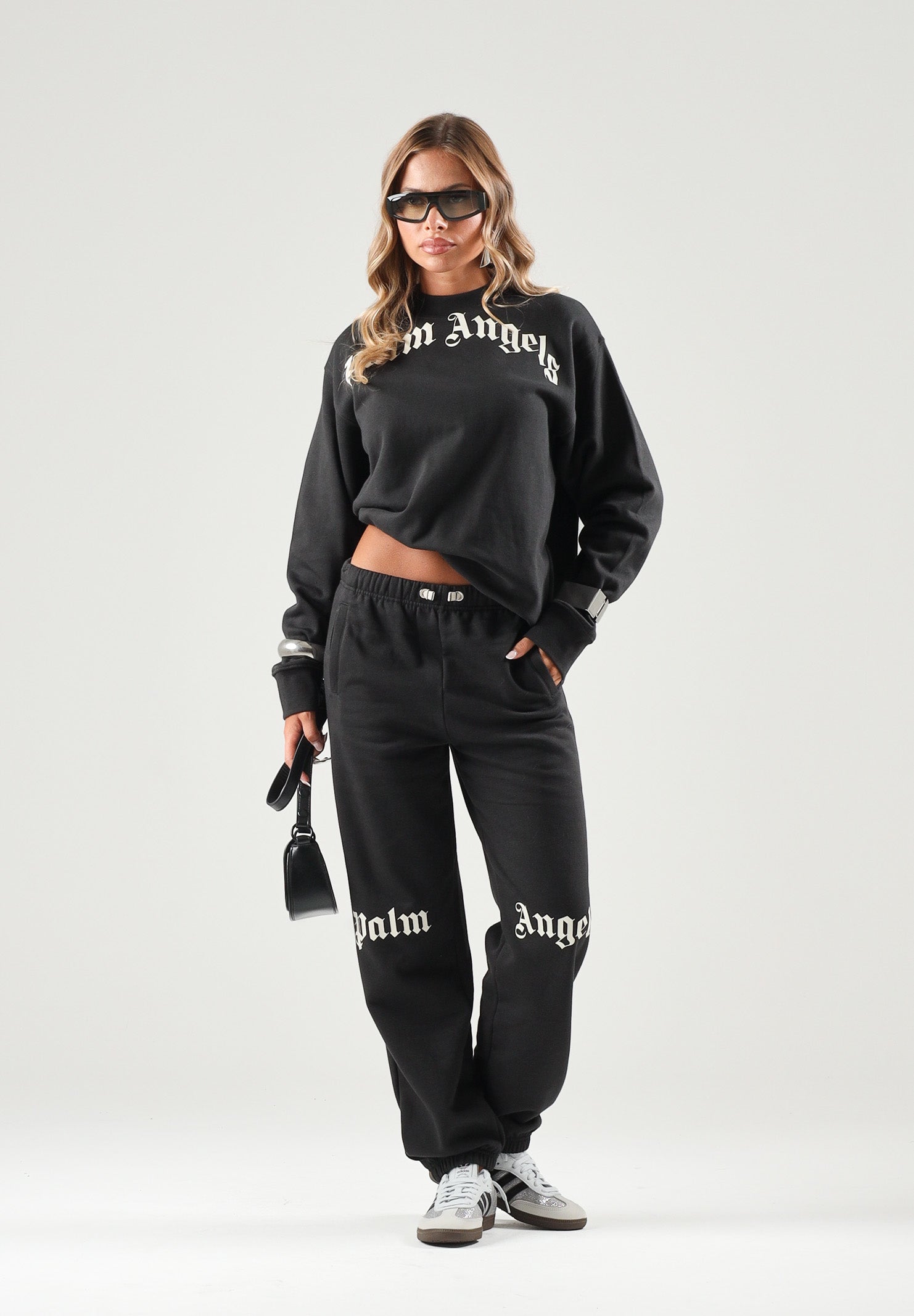 PALM ANGELS Felpa girocollo nera per donna, ragazzi e bambini con logo arcato stampato sulle spalle. F6PAJBSW014 110 PALM ANGELS 