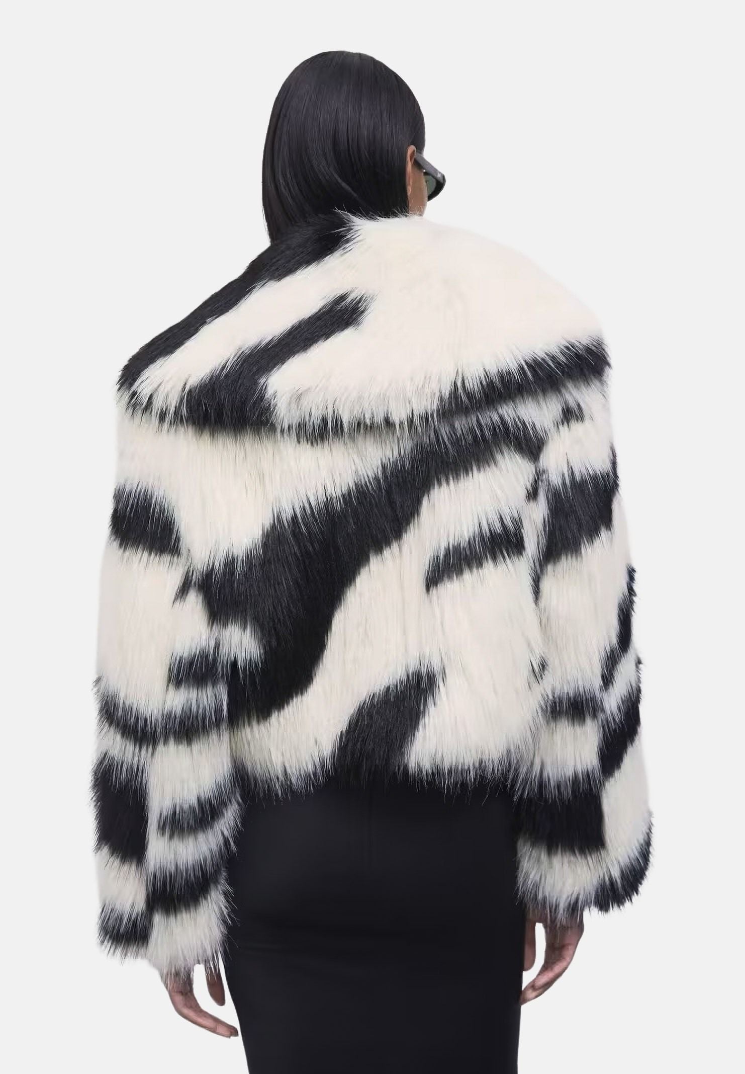 PATRIZIA PEPE Pelliccia ZEBRA FUR bianco e nero da donna con motivo animalier 2O0061E0015 J372 PATRIZIA PEPE 