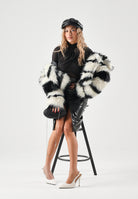 PATRIZIA PEPE Pelliccia ZEBRA FUR bianco e nero da donna con motivo animalier 2O0061E0015 J372 PATRIZIA PEPE 
