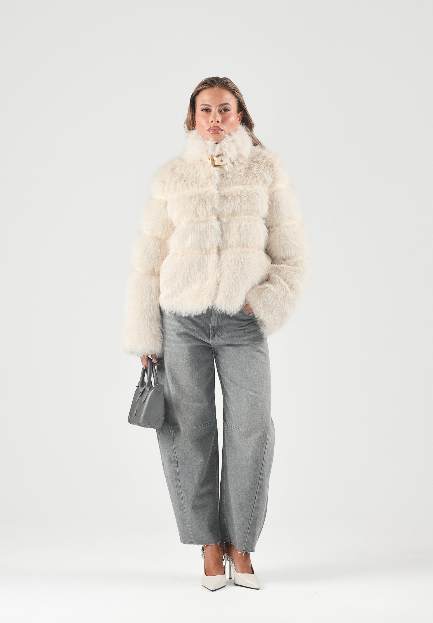PATRIZIA PEPE Pelliccia FLUFFY panna da donna 2O0185E077 W452 PATRIZIA PEPE 