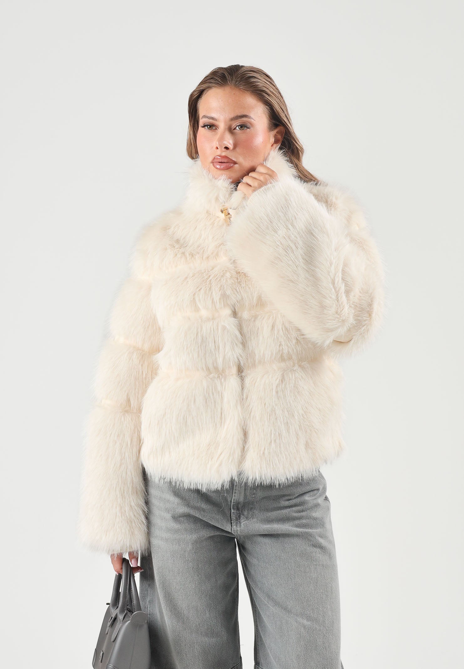 PATRIZIA PEPE Pelliccia FLUFFY panna da donna 2O0185E077 W452 PATRIZIA PEPE 