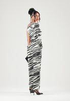 PATRIZIA PEPE Pantaloni eleganti nero e bianco da donna con motivo animalier zebrato e linea dritta. 2P0068C0280 J373 PATRIZIA PEPE 