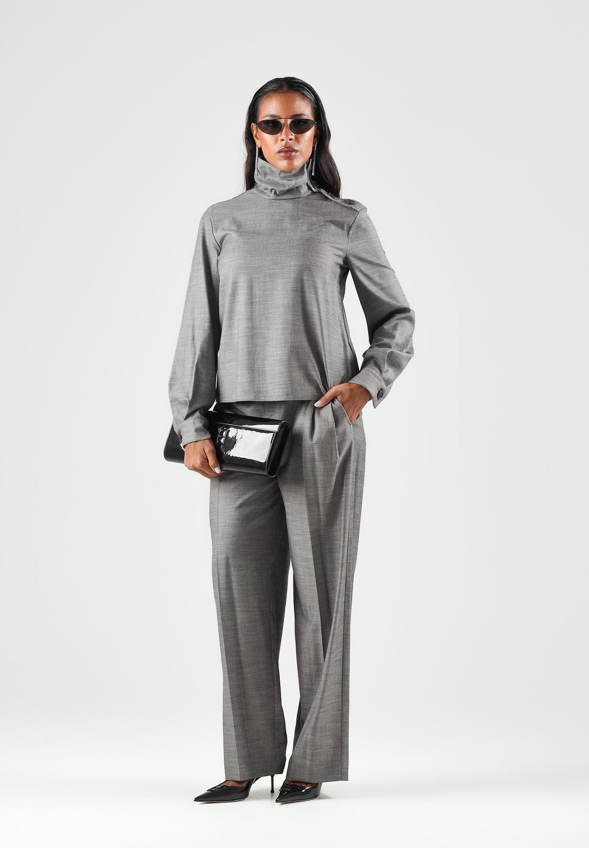 PATRIZIA PEPE Maglia a collo alto gray flannel-grigio da donna con chiusura laterale con bottoni gioiello. 8C0340C0250 S796 PATRIZIA PEPE 