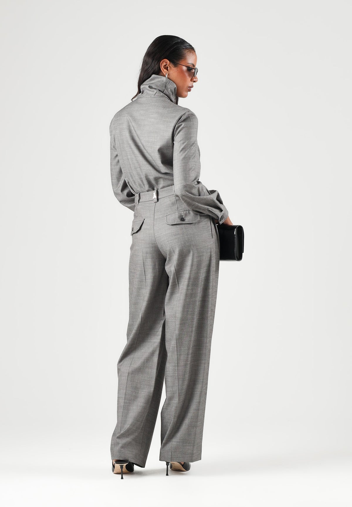 PATRIZIA PEPE Maglia a collo alto gray flannel-grigio da donna con chiusura laterale con bottoni gioiello. 8C0340C0250 S796 PATRIZIA PEPE 
