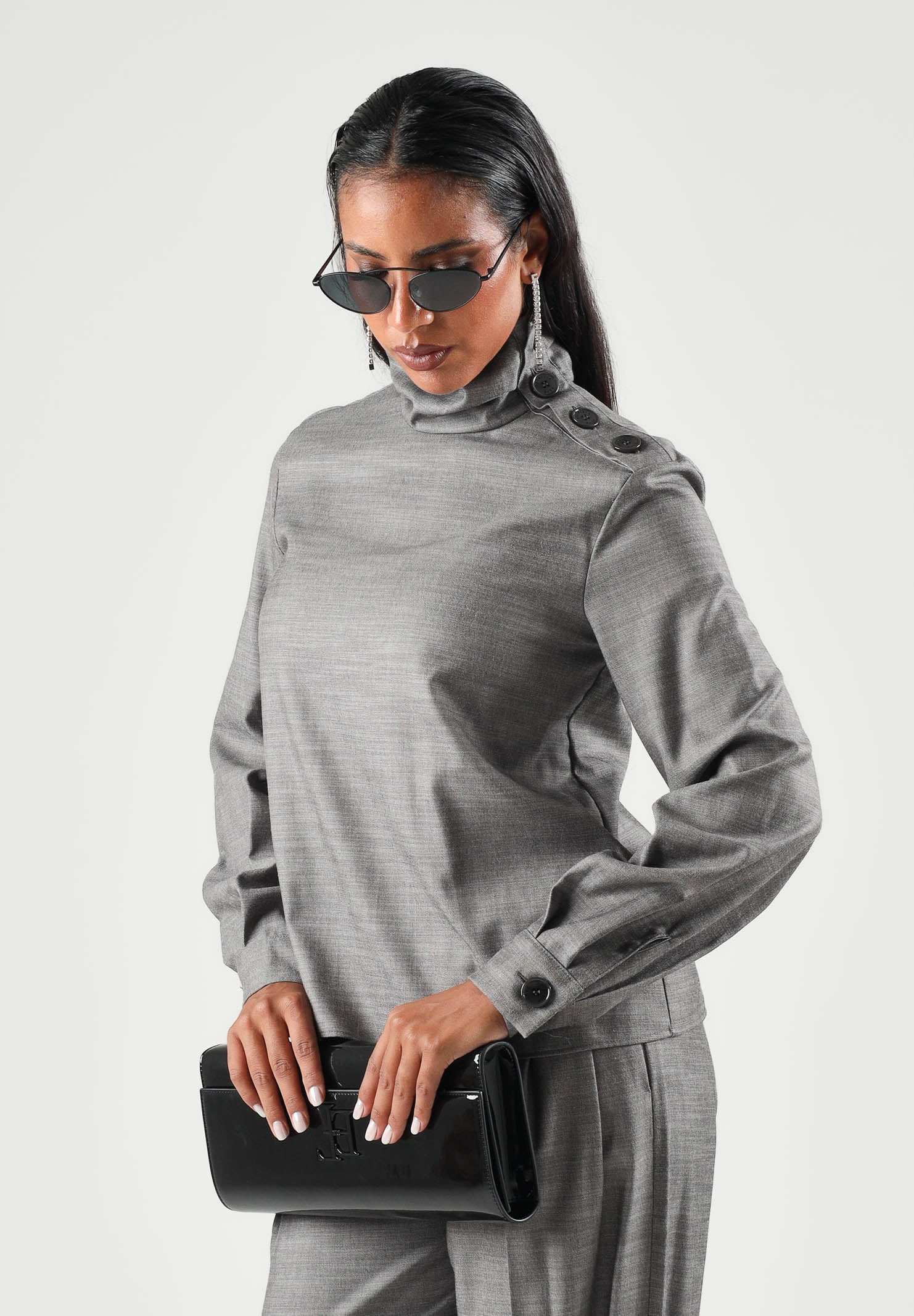 PATRIZIA PEPE Maglia a collo alto gray flannel-grigio da donna con chiusura laterale con bottoni gioiello. 8C0340C0250 S796 PATRIZIA PEPE 