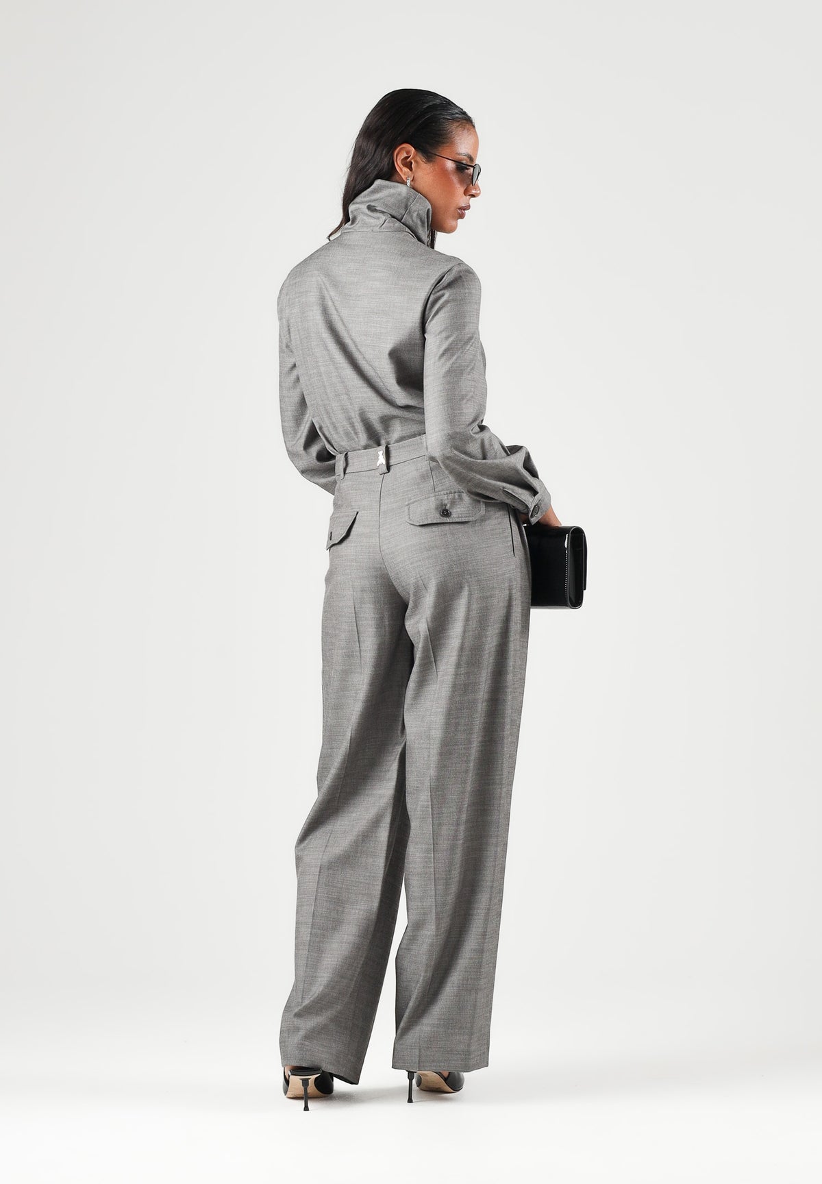 PATRIZIA PEPE Pantaloni eleganti  gray flannel-grigio da donna con piega centrale stirata e chiusura nascosta. 8P0535C0250 S796 PATRIZIA PEPE 