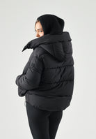 PINKO Piumino GIZA Nero Limousine da donna con trapuntatura orizzontale e cappuccio avvolgente. 101602A3EA Z99 PINKO 
