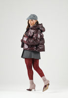 PINKO Piumino IMPASTO bordeaux scuro da donna con finitura semilucida e cappuccio avvolgente. 105656A3FI RR7 PINKO 
