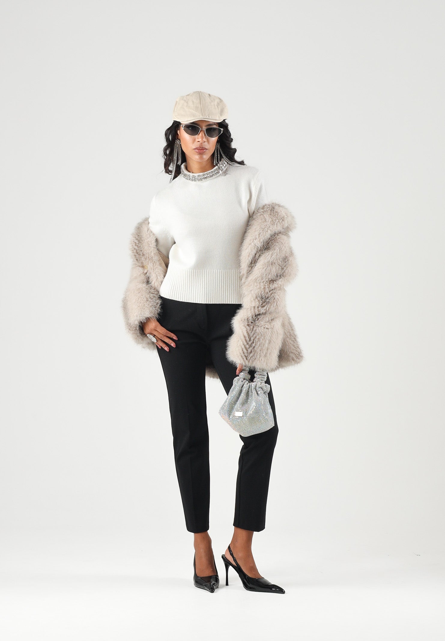 PINKO Maglione  BARLINO girocollo Bianco Inverno da donna con dettaglio gioiello. 107274A3GI Z03 PINKO 